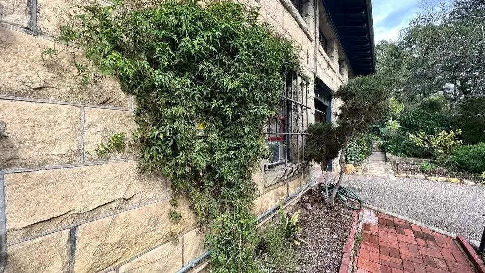 Калифорния бросила все свои силы на борьбу со смертоносными штормами. Миллионы людей находятся под угрозой наводнений.