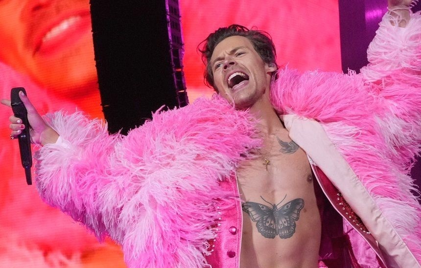 Британцы становятся "гендерно нейтральными", а женщины исчезают