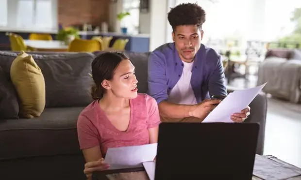 Семейные пары и деньги: как нарушить молчание о денежных проблемах