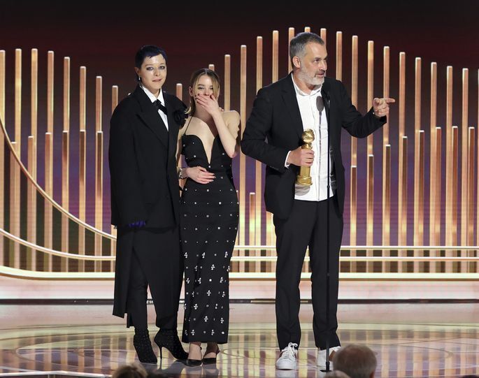 Звезда фильма "Дом дракона" Милли Олкок появилась пьяная на "Золотом глобусе". Кто она? И почему бросила школу в Сиднее.