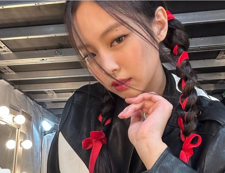 Макияж Viva Magenta нравится этим звездам!