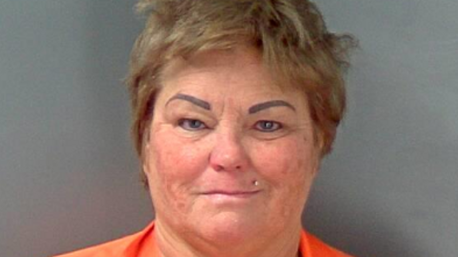 Женщина из Индианы несколько раз ударила ножом студента университета в автобусе в связи с подозрением на расистское нападение