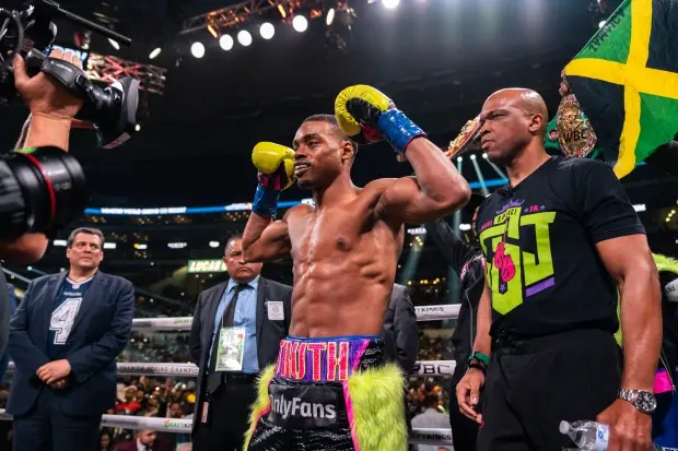 Энтони Джошуа и Джермейн Франклин проведет ответный бой 1 апреля после разгромного поражения от Александра Усика