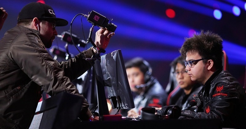 Как успешно начать карьеру киберспортсмена.