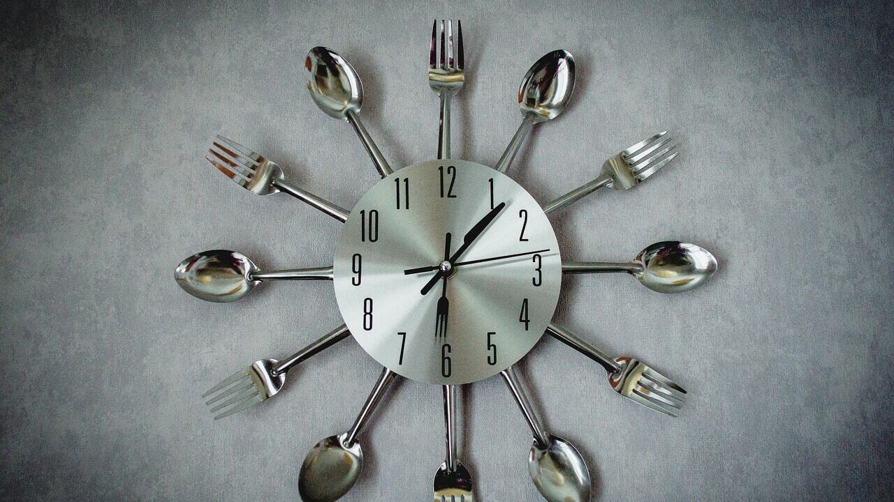 Действительно ли поздние приемы пищи делают вас толстыми?