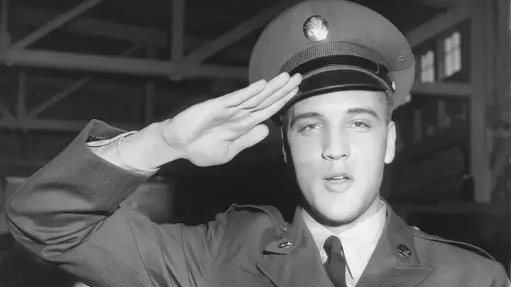 Смерть Лизы Мари Пресли - последняя трагедия, постигшая семью Элвиса Единственная дочь Элвиса Пресли Лиза Мари умерла в возрасте 54 лет