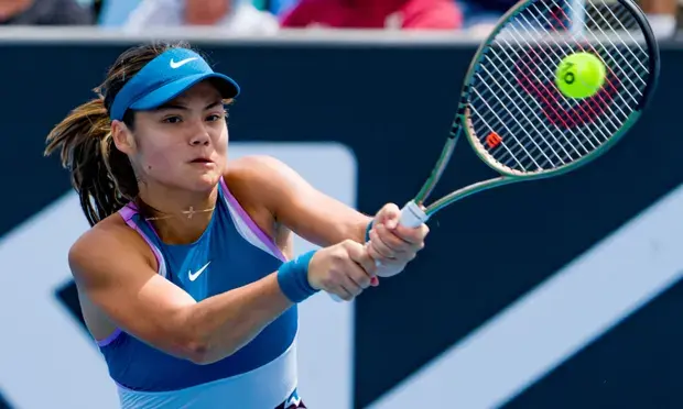 Эмма Радукану преодолела неудачный старт и вышла во второй круг Открытого чемпионата Австралии по теннису.