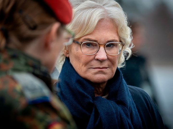 Небольшая доля любви к Бундесверу тоже имеет место быть.