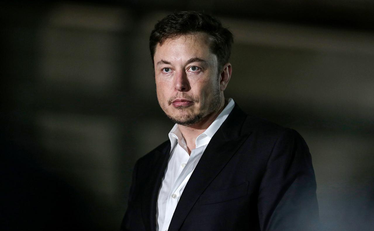 Твиттер Илона Маска обвинили в незаконных увольнениях сотрудников в Великобритании