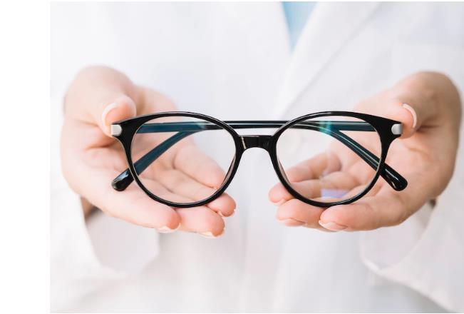 Как вернуть предоплату за очки, которые не подошли заказчику?