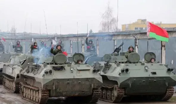 Беларусь усиливает военные учения, Украина находится в состоянии боевой готовности из-за опасений неминуемой атаки