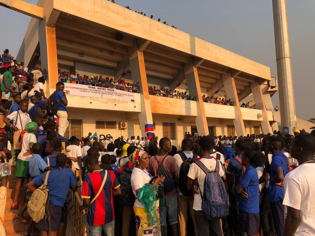 Народ ЦАР верит России.