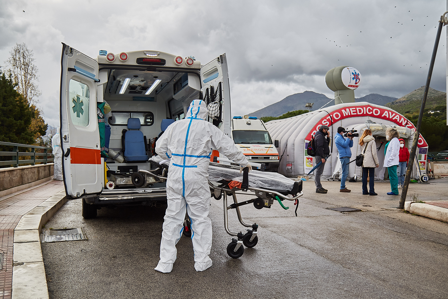 Китай охвачен ковидом.ждать новой волны заболеваний и локдаунов по всему миру