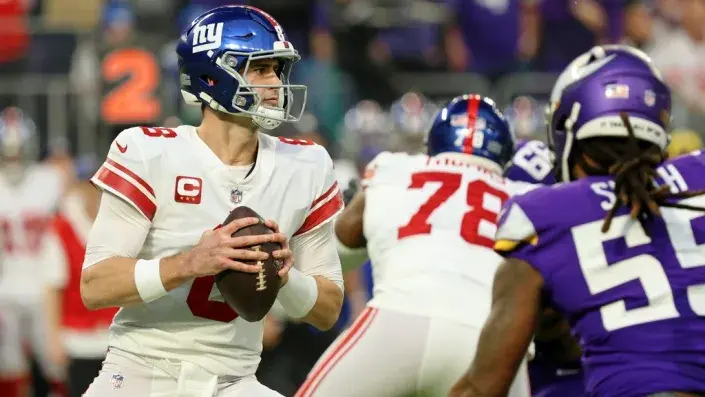 Дэниел Джонс о стойкости "Джайентс" после первой победы в плей-офф: "Мы жесткая, конкурентоспособная группа"
