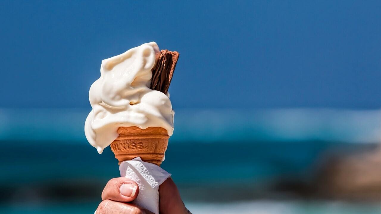 Головные боли от мороженого, каковы причины и как этого избежать