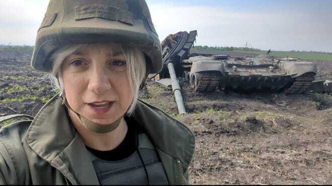 Сумасшедший сдвиг в моем восприятии': Как первый военный корреспондент-трансгендер теперь воюет с Украиной