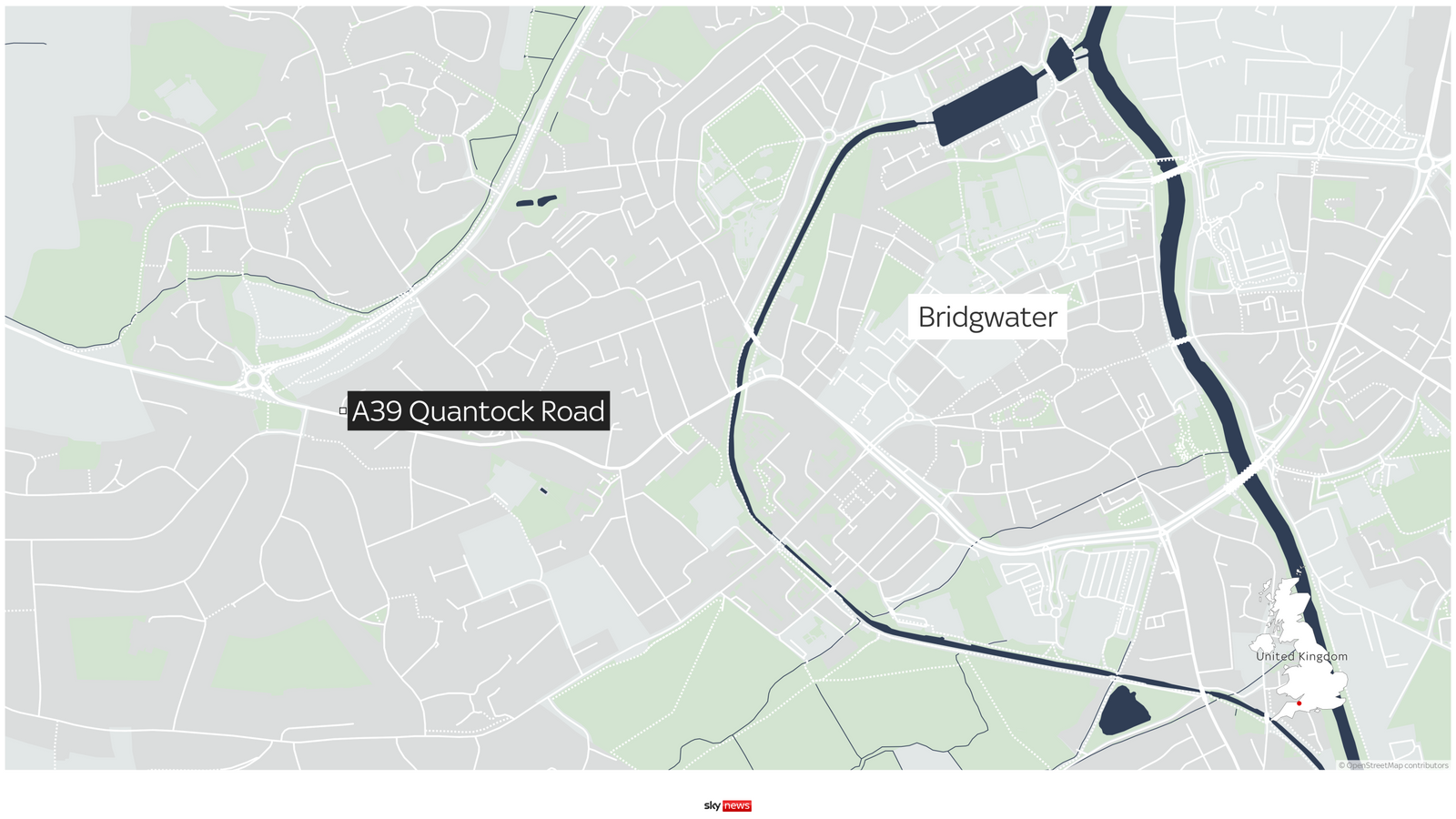Десятки раненых, некоторые из них находятся в больнице после того, как двухэтажный автобус с 71 человеком на борту перевернулся на A39 Quantock Road
