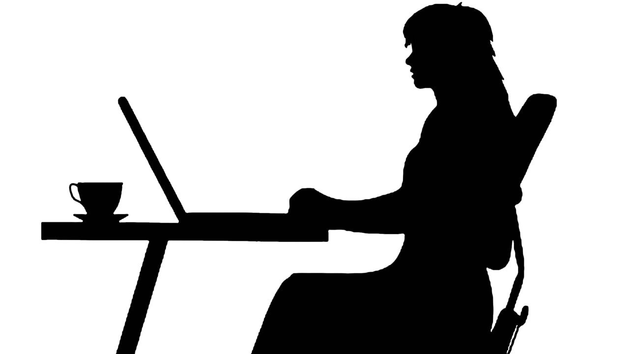 Выполняя это движение сидя, вы ускоряете метаболизм и сжигаете жир.