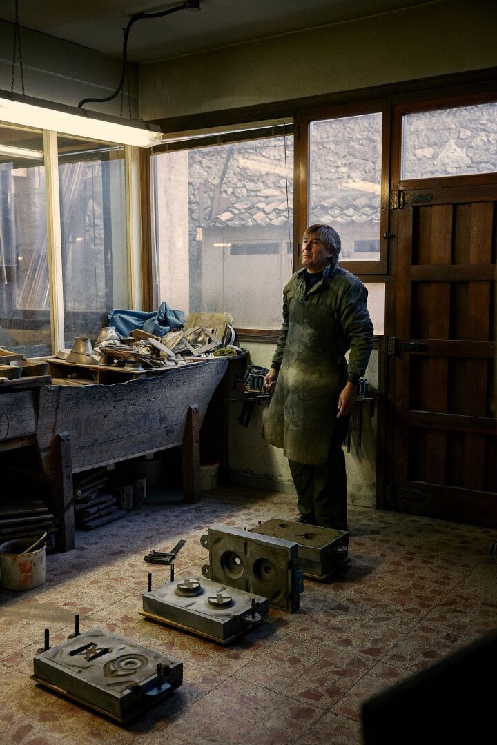 Только чудо (или инвестор) может спасти последнюю оловянную мастерскую в Испании