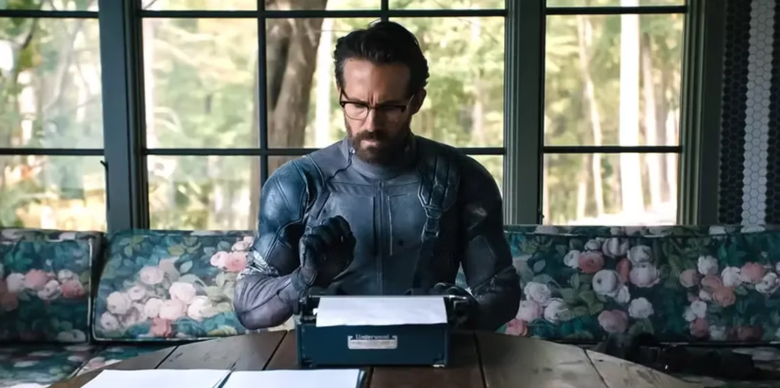 Райан Рейнольдс шутит об обновленном костюме «Дэдпула 3» с фантастическим рисунком из воздушных шаров