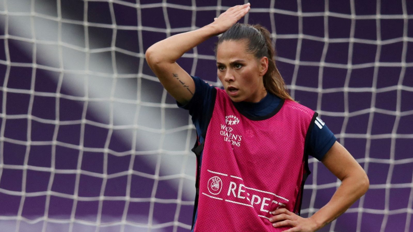 Женщина-футболист выиграла эпохальную выплату по беременности и родам, что стало "тревожным сигналом" для клубов