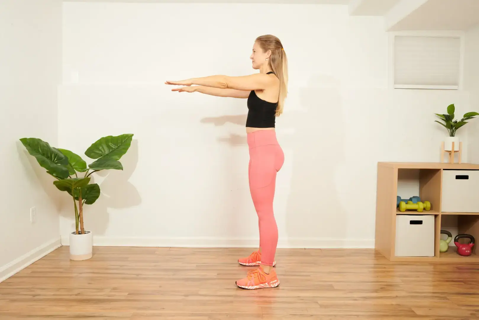 Вы можете выполнять эту 10-минутную тренировку дома без оборудования