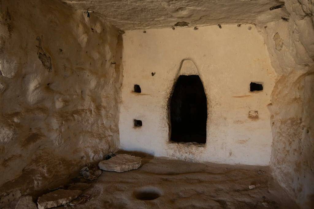 Тунисская пещерная деревня пустеет из-за засухи и недостатка современности