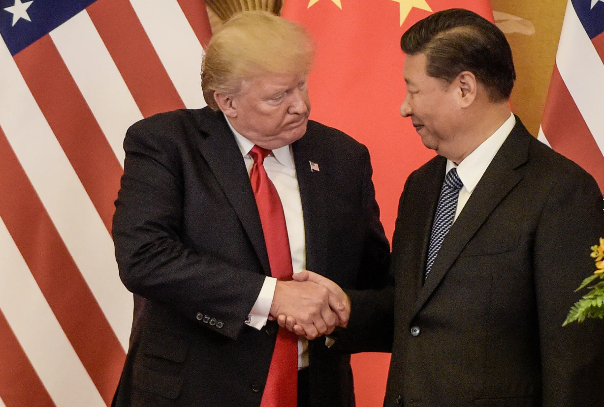 Дональд Трамп объявляет о плане по уничтожению влияния КПК в Америке..