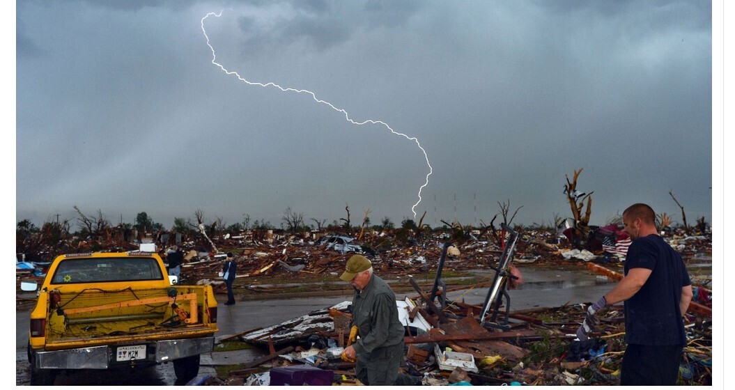 Вот как гроза производит торнадо.