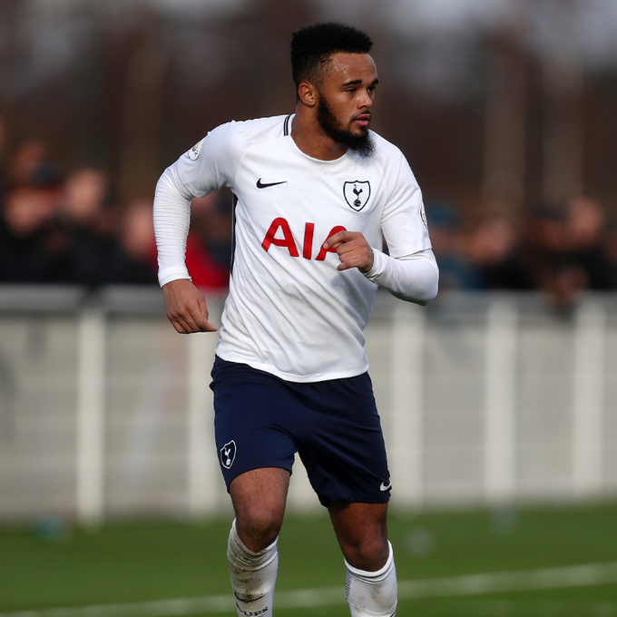 США. 25-летний профессиональный футболист Антон Уокес погиб в результате крушения лодки во Флориде