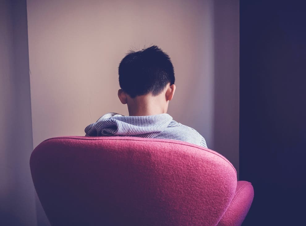 Благотворительная организация предупреждает, что дети совершают несколько попыток самоубийства, прежде чем получить психиатрическую помощь NHS