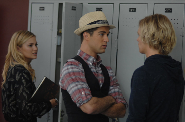 Молодежная комедия «Статус обновлен» вышел фильм в2018 году.