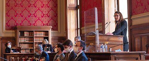 Французский суд отменил запрет правительства на продажу цветов каннабиса с CBD