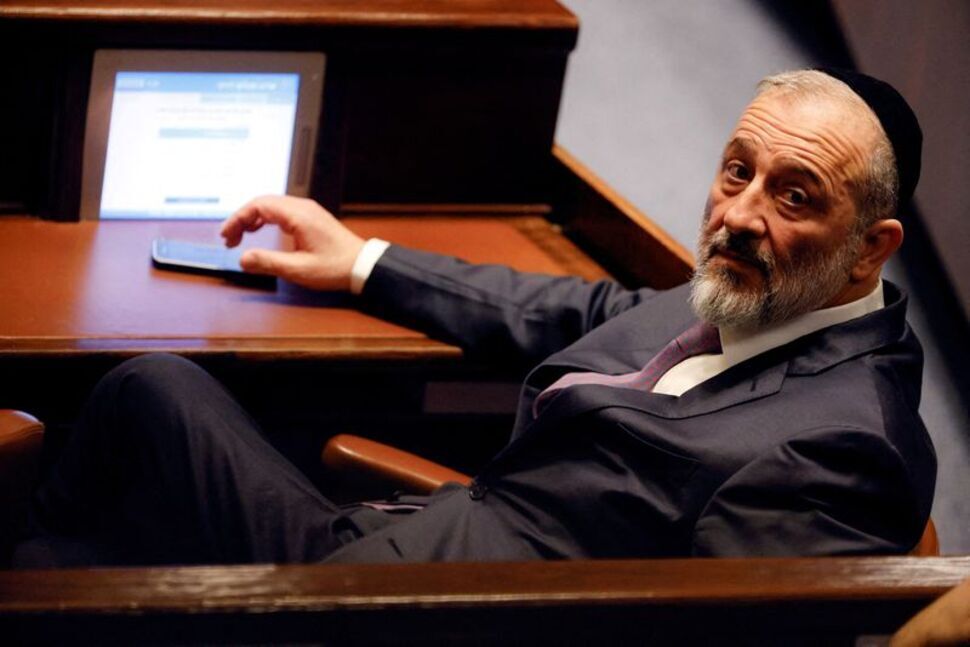 Нетаньяху министру пожарной охраны по распоряжению Верховного суда Израиля, говорит доверенное лицо