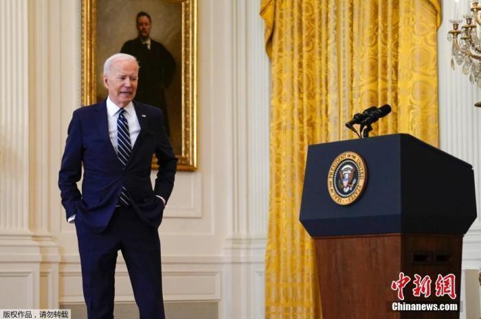 После 12 часов обысков Минюст США обнаружил в резиденции Байдена еще 6 конфиденциальных документов.