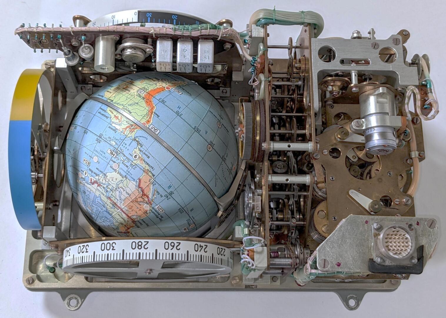 Внутри Глобус ИНК: механический навигационный компьютер для советского космического полета