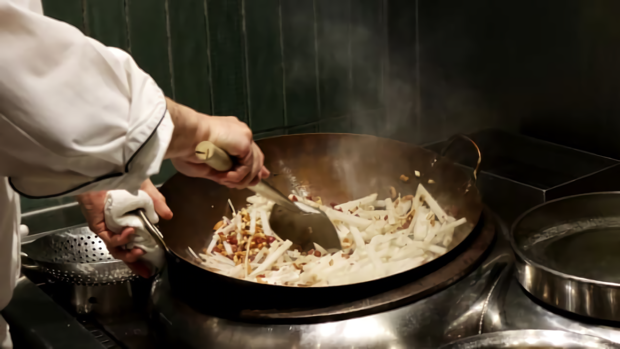 В иллюстрированном путеводителе по Лунному Новому году представлено описание лунного года.