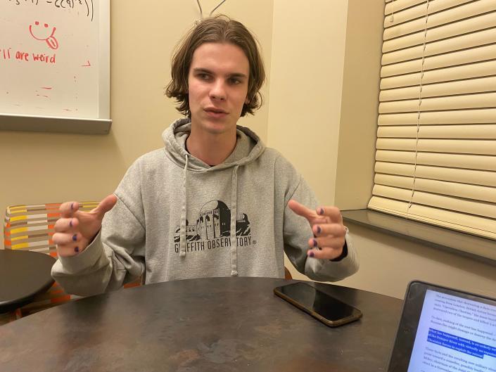 Студенты МУ Украины размышляют о событиях в Украине, возвращаются в кампус после зимних каникул