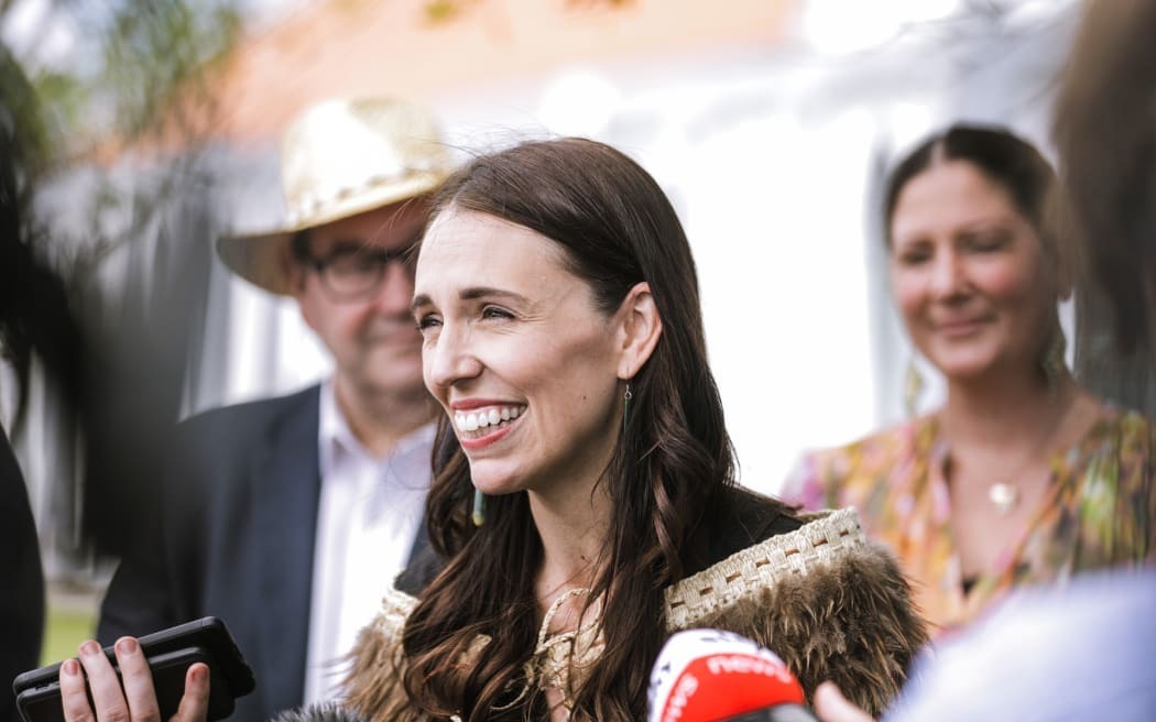 В заключительной речи Ардерна подчеркивается «любовь, сочувствие и доброта» новозеландцев.