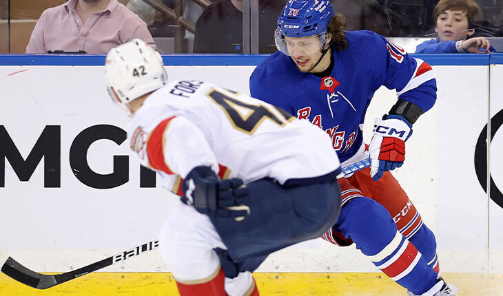 Шестеркин чуть не забил «Флориде» броском через всю площадку, у Панарина – 0+3. Русские веселятся в Нью-Йорке