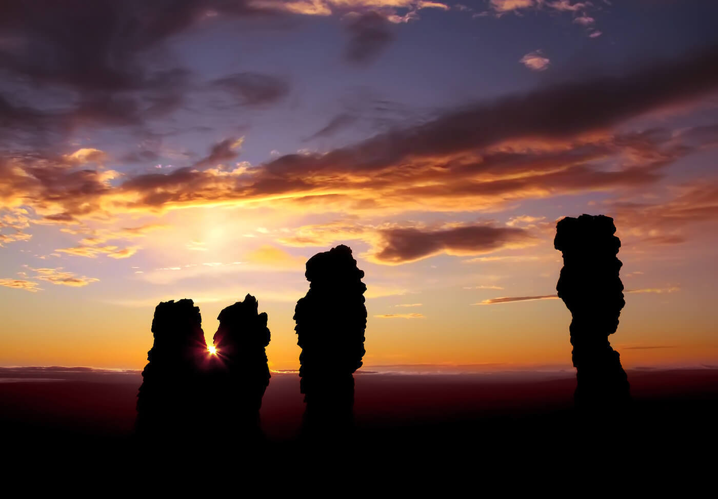 Маньпупунер. Семь каменных великанов Урала