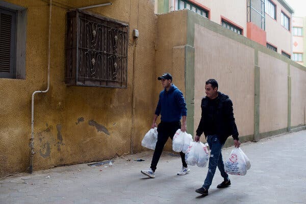 Инфляция в Египте настолько высока, что яйца стали роскошью