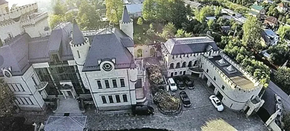 Пугачева утверждает что у ней нет недвижимости в Россий