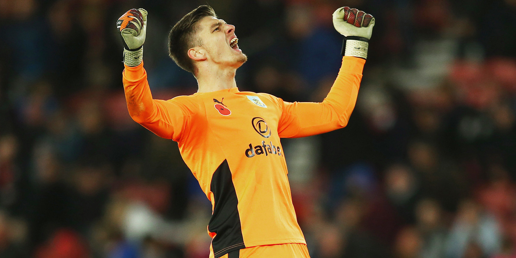 Ник Поуп был назван «лучшим вратарем в мире» товарищем по команде «Ньюкасл» Бруно Гимарайншем после 10-го гола подряд.