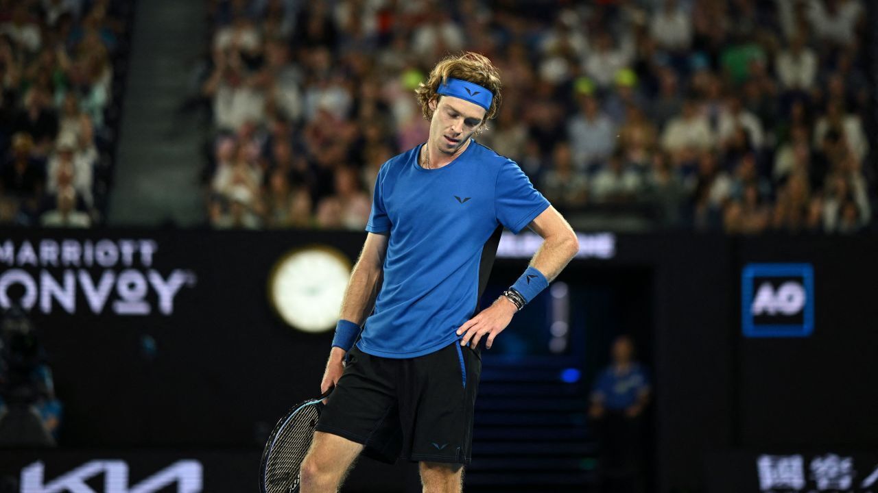 Новак Джокович вышел в полуфинал Australian Open с разгромной победой над Андреем Рублевым