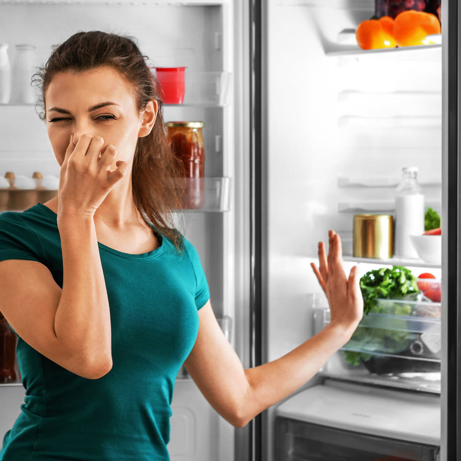 Как избавиться от запаха в кухонном столе