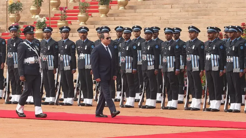 День Республики: Индия празднует красочным парадом