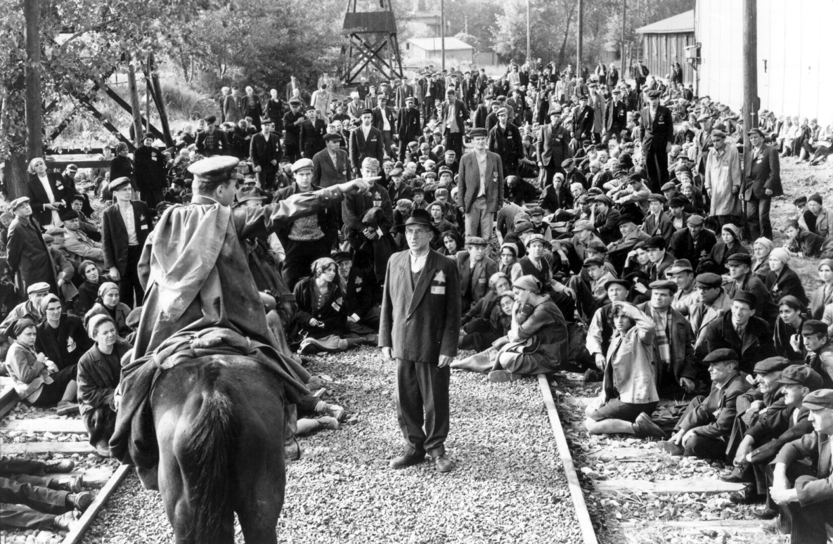 Холокост обнаружен у всех на виду