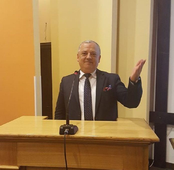 Как украсть деньги с сумкой из банка и избавиться от нее безнаказанно. Крупнейшее ограбление в истории BRD