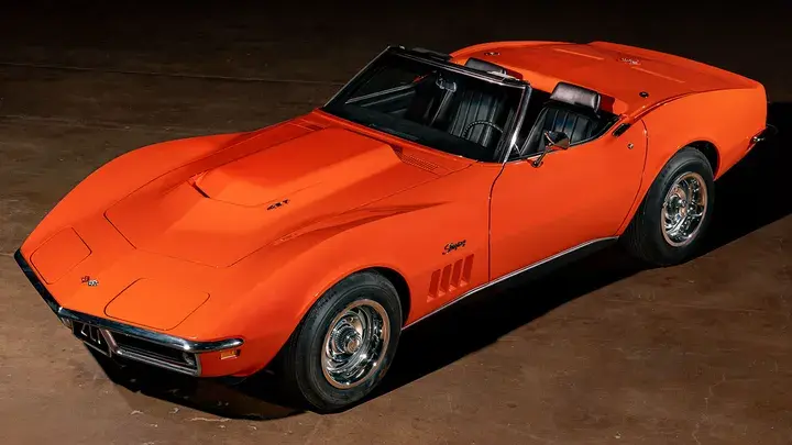 Chevrolet Corvette 1969 года только что был продан с аукциона за 3,14 миллиона долларов. Вот почему это так дорого стоит!